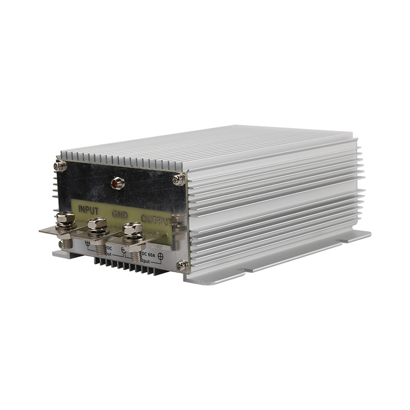 12V/24VDC to 5VDC 50A Non-Isolated IP68 DC-DC Converter 